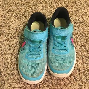 Girls Nike shoes